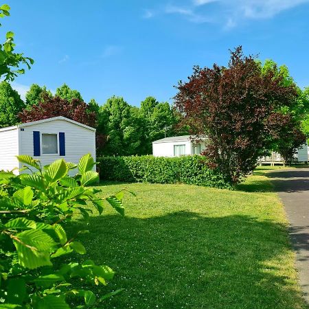 Resort & Camping - Val De Braye Besse-sur-Braye Екстер'єр фото
