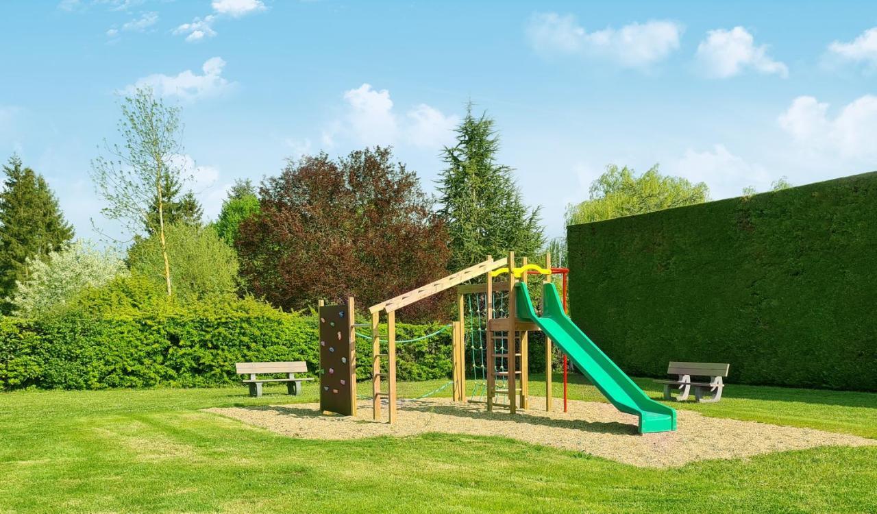 Resort & Camping - Val De Braye Besse-sur-Braye Екстер'єр фото