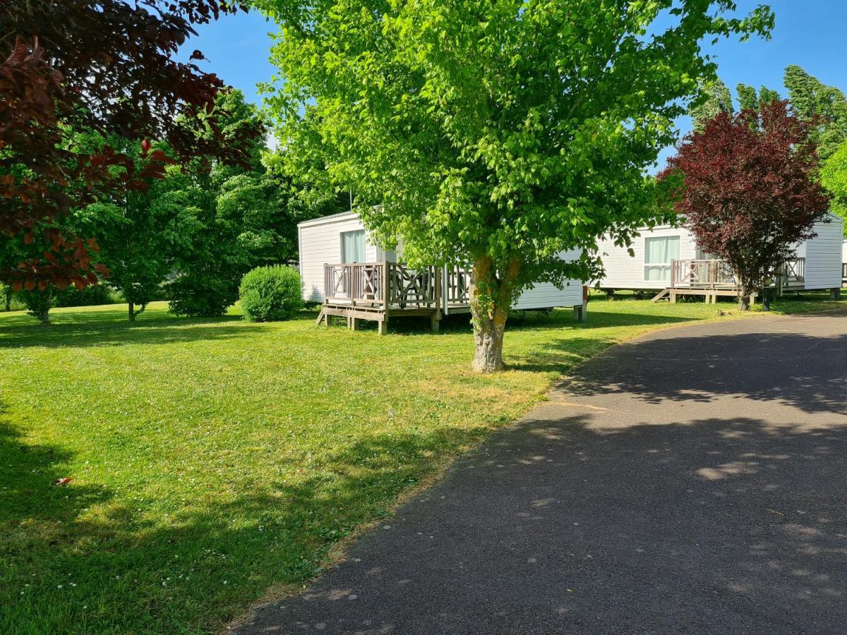 Resort & Camping - Val De Braye Besse-sur-Braye Екстер'єр фото